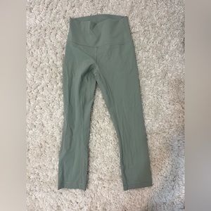 Lulumon cropped green leggings